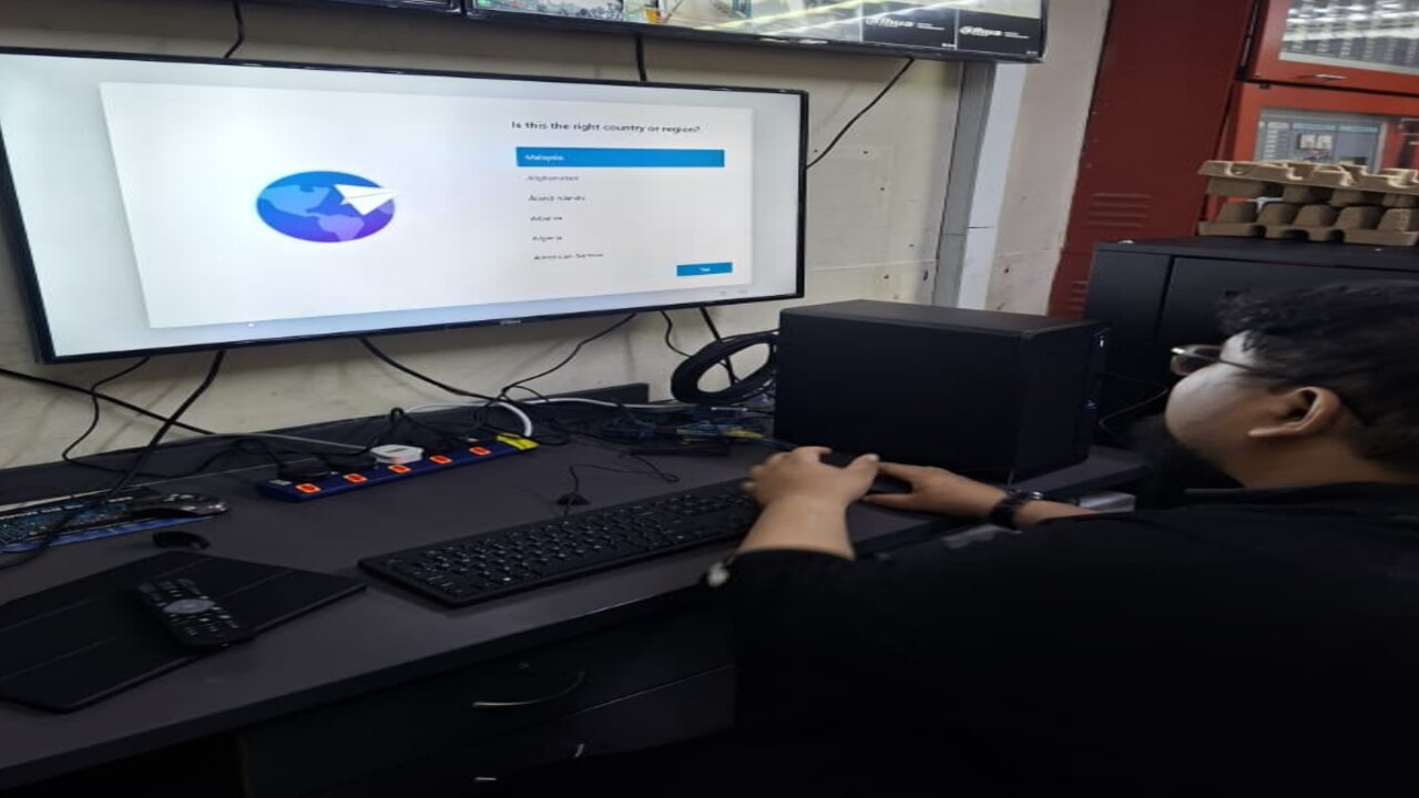 Konfigurasi & pentauliahan sistem